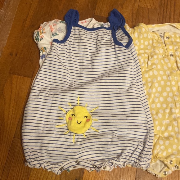 Three Bubble Rompers - Picture 5 of 5